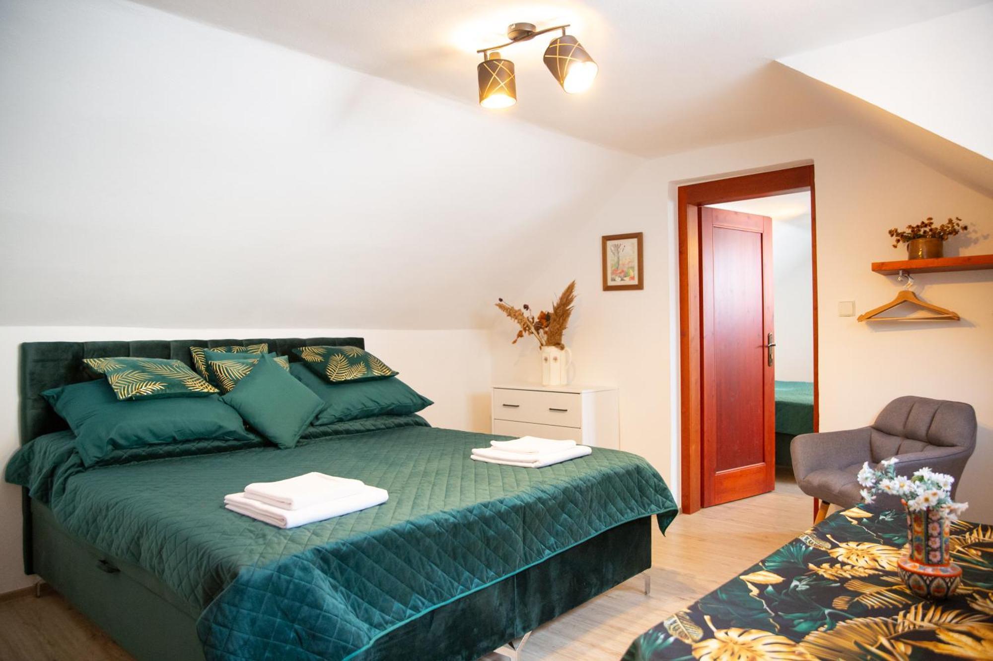 Rezidence Plesivec - Rodinny Apartman S 3 Loznicemi Český Krumlov Kültér fotó
